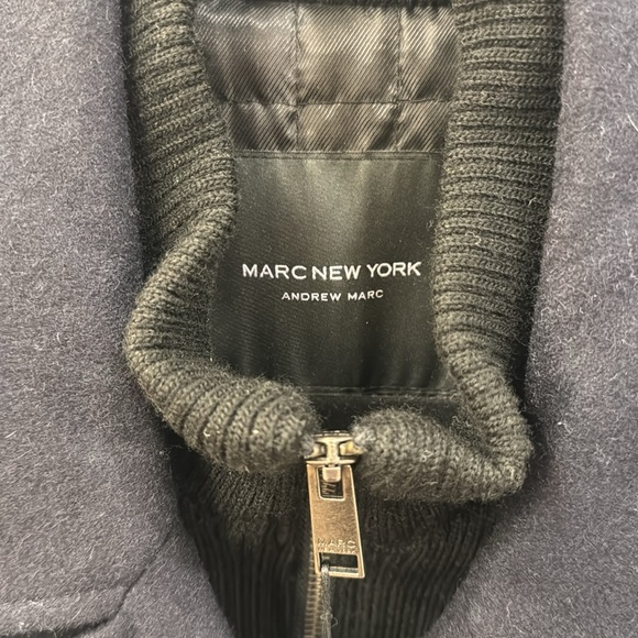 Men’s NWT Size M Andrew Marc wool blend coat with faux sweater inner - Picture 2 of 9